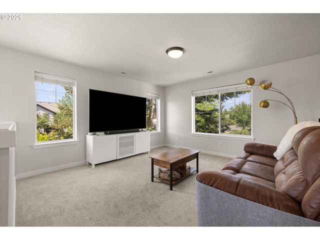 6501 Ne RAINSONG Ln, Hillsboro, OR 97124