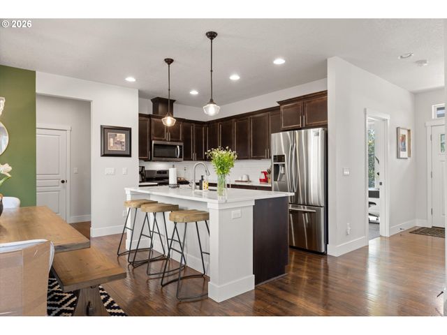 6501 Ne RAINSONG Ln, Hillsboro, OR 97124