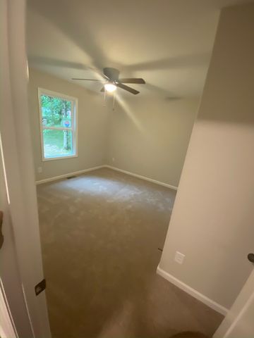 1210 White Dr, Lewisburg, TN 37091