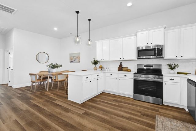 38634 Spur 149 Rd 11B, Magnolia, TX 77354