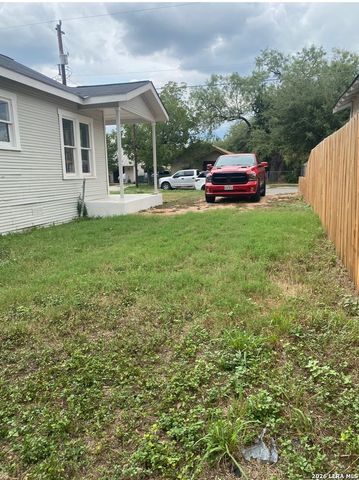 818 Waverly Ave, San Antonio, TX 78201
