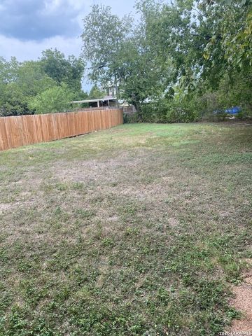 818 Waverly Ave, San Antonio, TX 78201