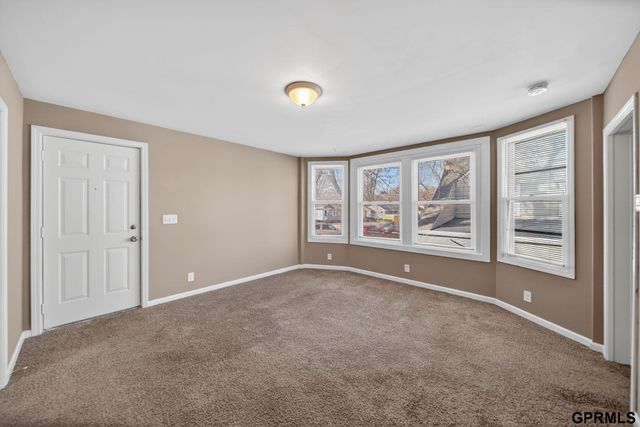 4514 Camden Avenue, Omaha, NE 68104