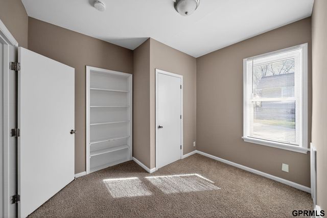 4514 Camden Avenue, Omaha, NE 68104