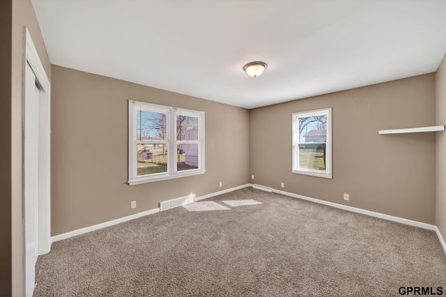 4514 Camden Avenue, Omaha, NE 68104