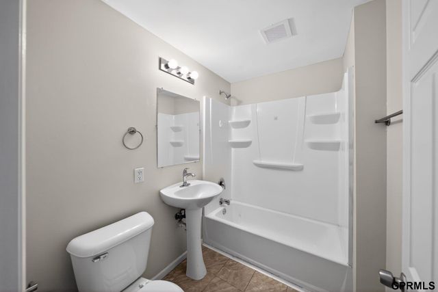 4514 Camden Avenue, Omaha, NE 68104