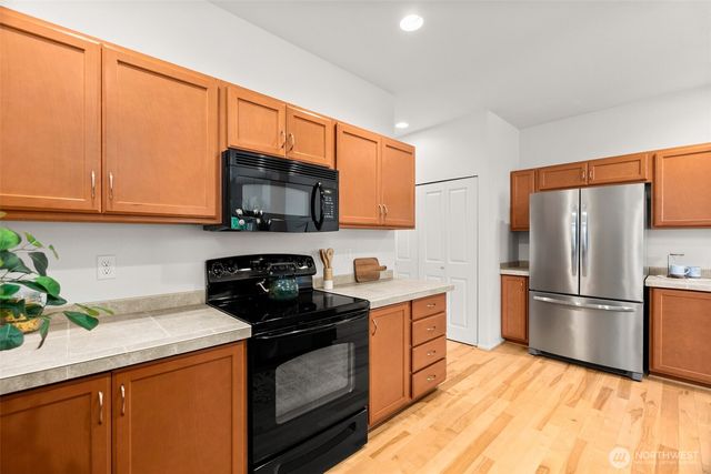 990 Ebbets Drive SW, Tumwater, WA 98512