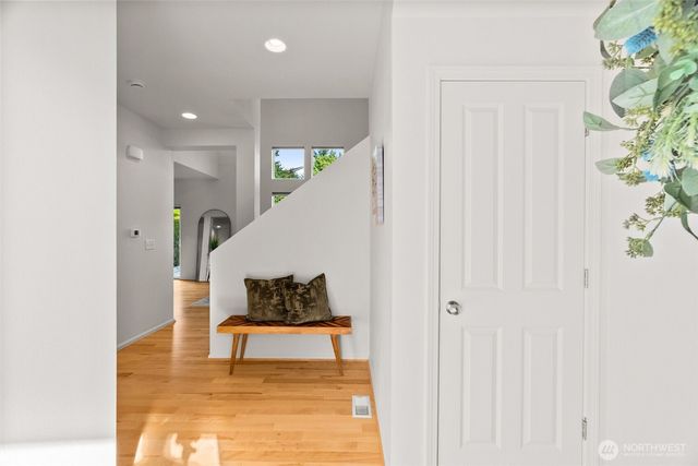 990 Ebbets Drive SW, Tumwater, WA 98512