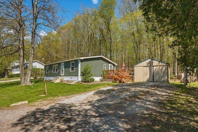 737 Porterwood Drive, Williston, VT 05495