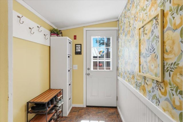 737 Porterwood Drive, Williston, VT 05495