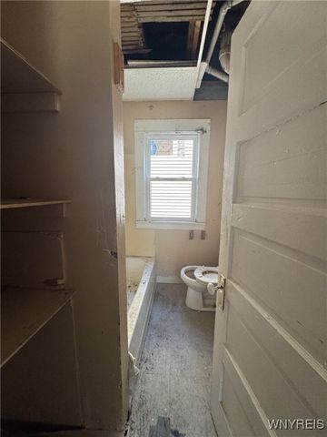 451 12th Street, Niagara Falls, NY 14303