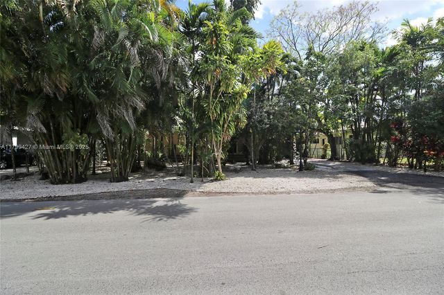 550 Quail Ave1, Miami Springs, FL 33166