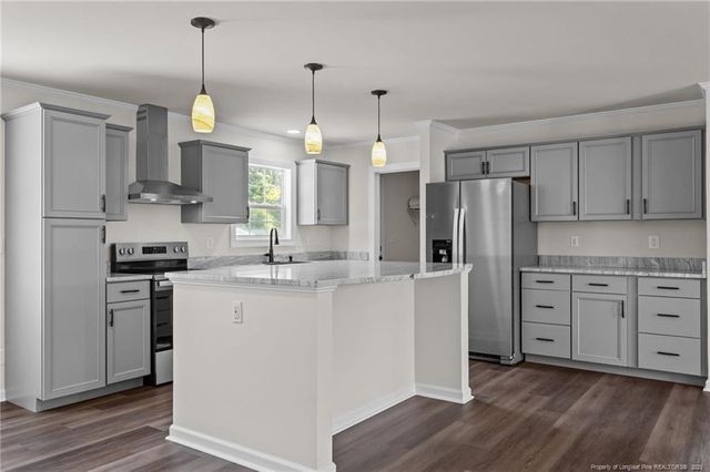 189 Little Coharie Lane, Roseboro, NC 28382