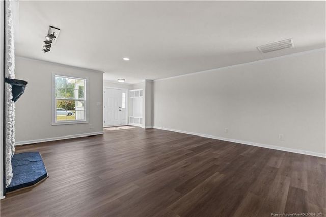 189 Little Coharie Lane, Roseboro, NC 28382