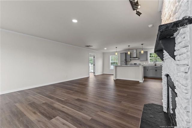 189 Little Coharie Lane, Roseboro, NC 28382