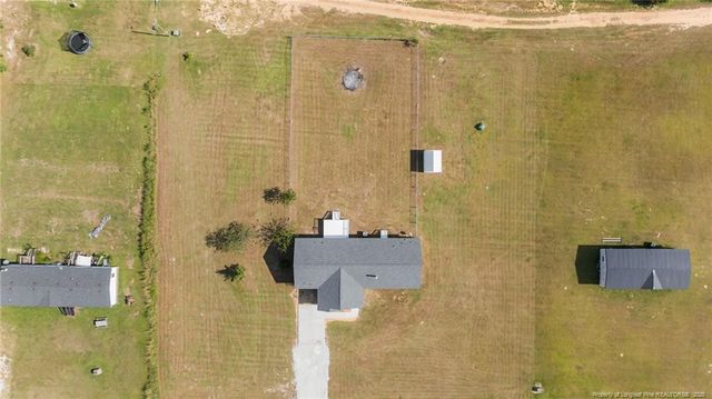 189 Little Coharie Lane, Roseboro, NC 28382