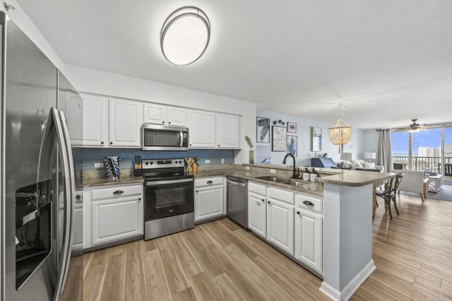 970 E Hwy 98 806, Destin, FL 32541