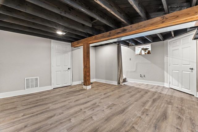 1725 N Astor STREET, Milwaukee, WI 53202