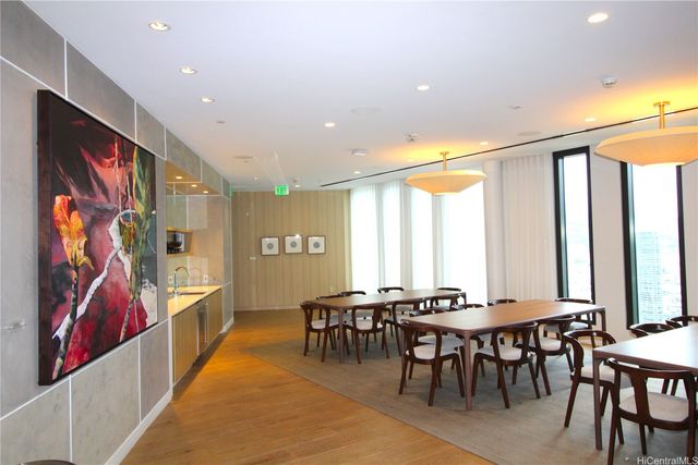 987 Queen Street 3516, Honolulu, HI 96814