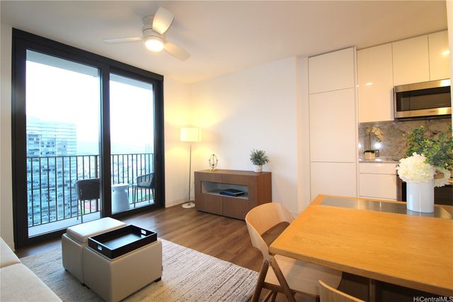 987 Queen Street 3516, Honolulu, HI 96814
