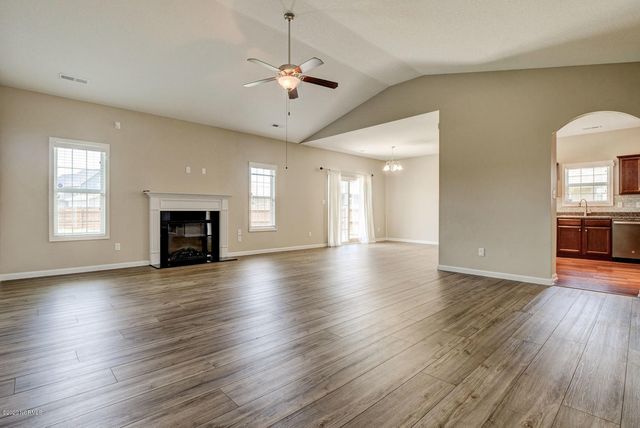 116 Regatta Way, Sneads Ferry, NC 28460