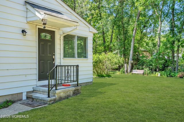 8 Michigan Avenue A, Whiting, NJ 08759