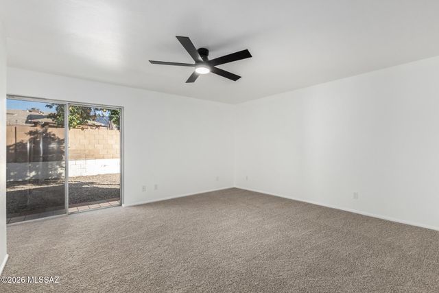 1717 S Burning Tree Avenue, Tucson, AZ 85710