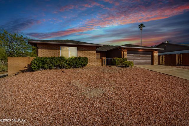 1717 S Burning Tree Avenue, Tucson, AZ 85710