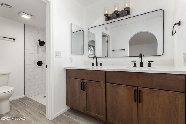 1717 S Burning Tree Avenue, Tucson, AZ 85710