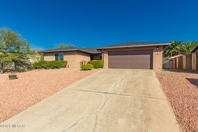 1717 S Burning Tree Avenue, Tucson, AZ 85710
