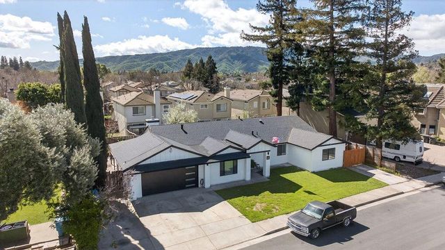 500 Ronan Avenue, Gilroy, CA 95020