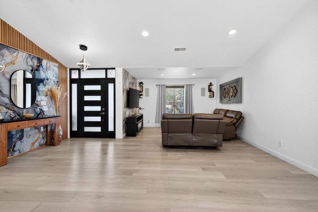 500 Ronan Avenue, Gilroy, CA 95020