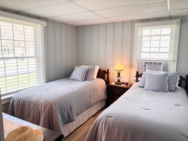 6 Oak Street, Dennis Port, MA 02639