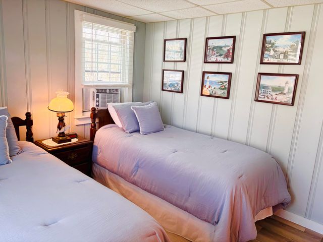 6 Oak Street, Dennis Port, MA 02639