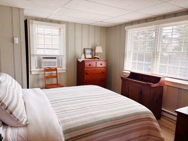 6 Oak Street, Dennis Port, MA 02639