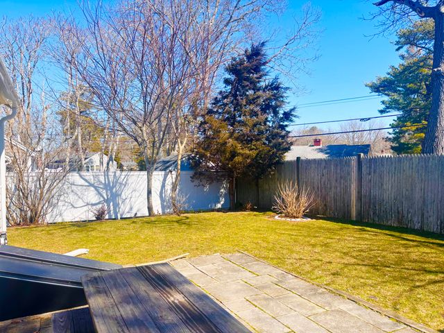 6 Oak Street, Dennis Port, MA 02639