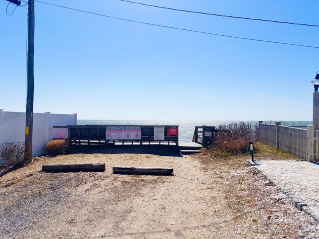 6 Oak Street, Dennis Port, MA 02639