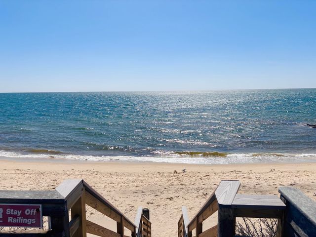 6 Oak Street, Dennis Port, MA 02639