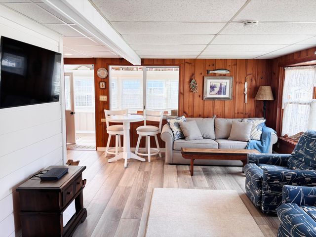 6 Oak Street, Dennis Port, MA 02639