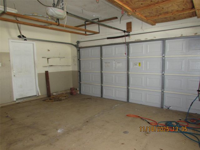 1212 Bob White Drive, Friendswood, TX 77546