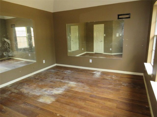 1212 Bob White Drive, Friendswood, TX 77546