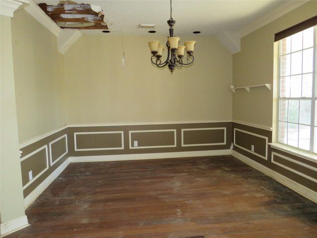 1212 Bob White Drive, Friendswood, TX 77546