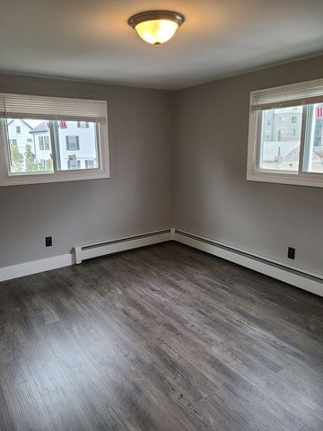 17 Stearns St 2, Malden, MA 02148