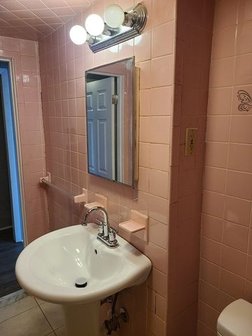 17 Stearns St 2, Malden, MA 02148
