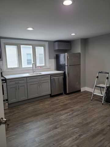 17 Stearns St 2, Malden, MA 02148