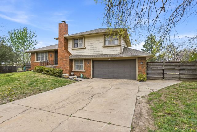 8448 E Lakeland Ct, Wichita, KS 67207