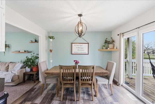 8448 E Lakeland Ct, Wichita, KS 67207