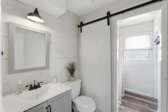 8448 E Lakeland Ct, Wichita, KS 67207