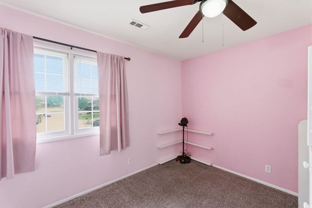 8448 E Lakeland Ct, Wichita, KS 67207