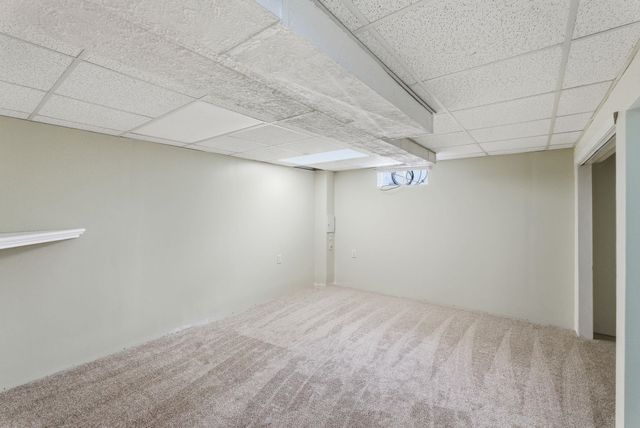 8448 E Lakeland Ct, Wichita, KS 67207